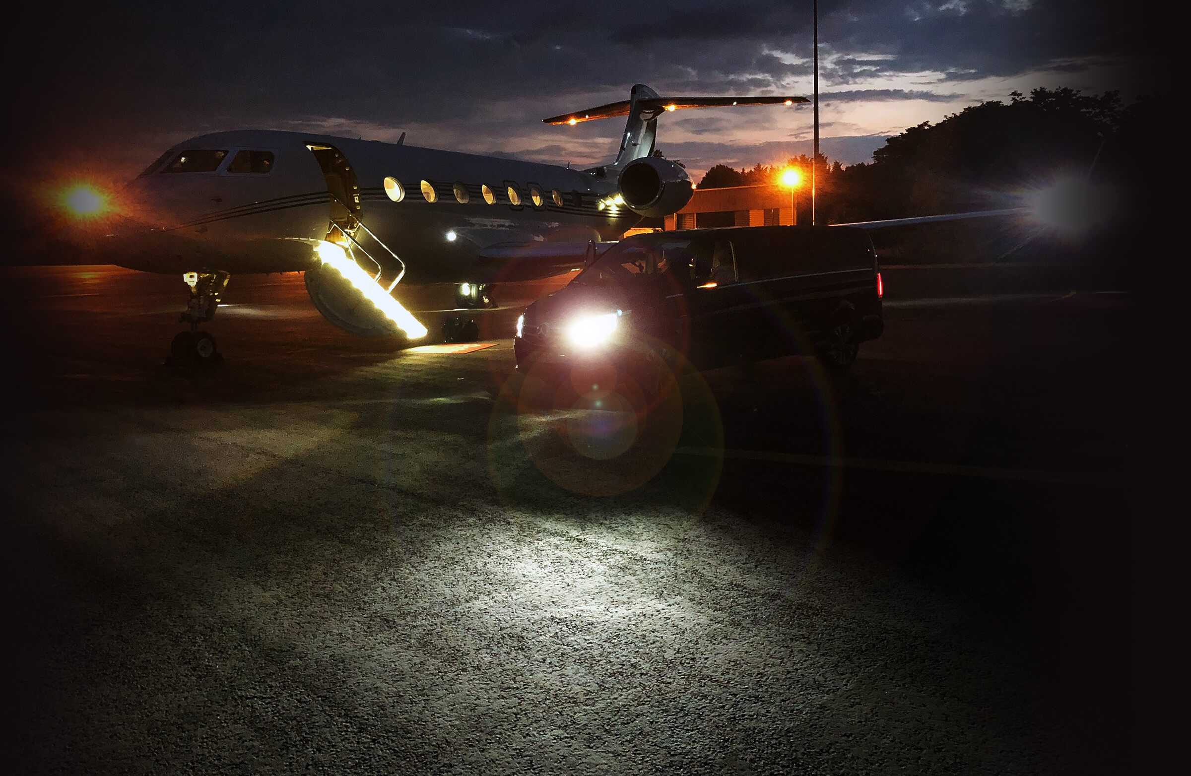 bourgogne-discovery-transport-prive-de-personne-liaison-aeroport-dijon-bourgogne-france-franche-comte-avion-jet-prive-aeroport-dijon-tavaux bourgogne-discovery-transport-prive-de-personne-liaison-aeroport-dijon-bourgogne-france-franche-comte-avion-jet-prive-aeroport-dijon-tavaux