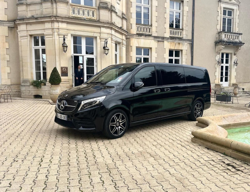 LIMOUSINE SERVICE PREMIUM - MERCEDES CLASS V - High quality group transportation (6 to 7 persons) for your seminar, tour-operator and win-tour for example) - Airport-hotel-train station transfers all cities Dijon and Beaune