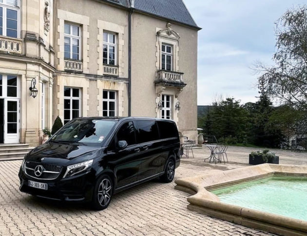 LIMOUSINE SERVICE PREMIUM - MERCEDES CLASS V - High quality group transportation (6 to 7 persons) for your seminar, tour-operator and win-tour for example) - Airport-hotel-train station transfers all cities Dijon and Beaune