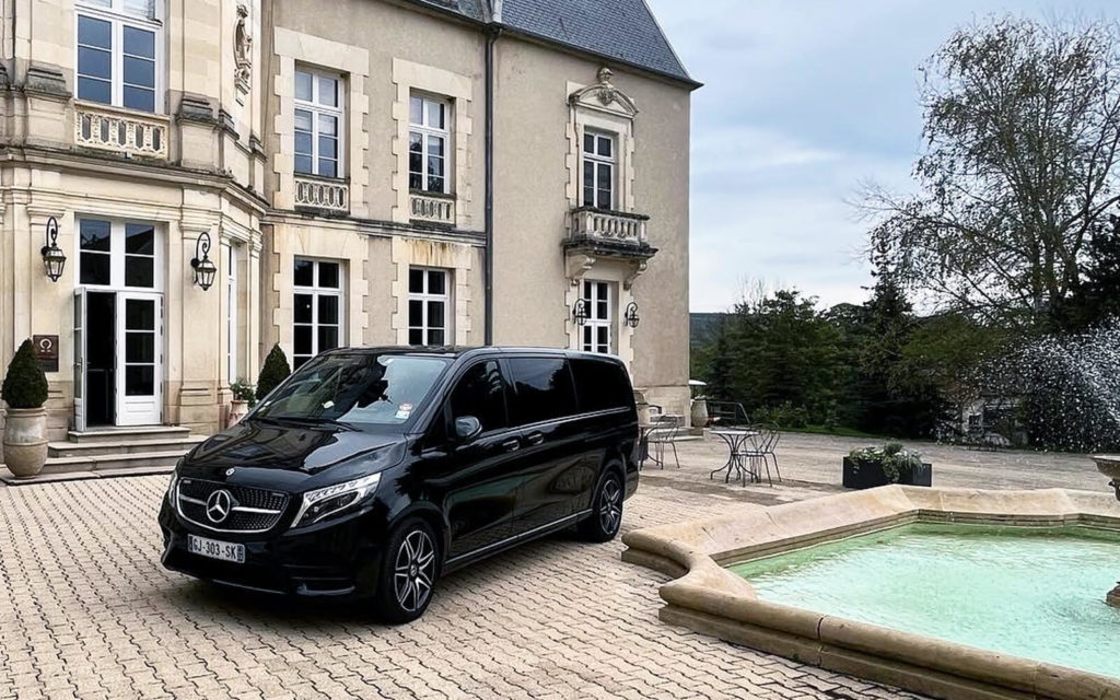 LIMOUSINE SERVICE PREMIUM - MERCEDES CLASS V - High quality group transportation (6 to 7 persons) for your seminar, tour-operator and win-tour for example) - Airport-hotel-train station transfers all cities Dijon and Beaune